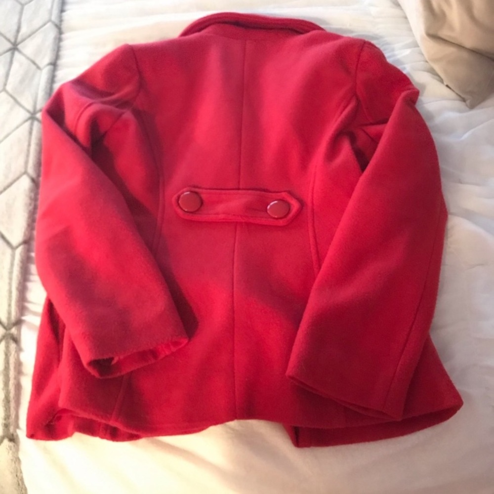 Red coat - Picture 2 of 3